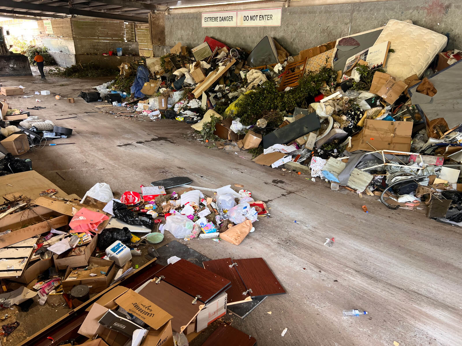 Illustrative stock photography related to outdoor rubbish & section clearing